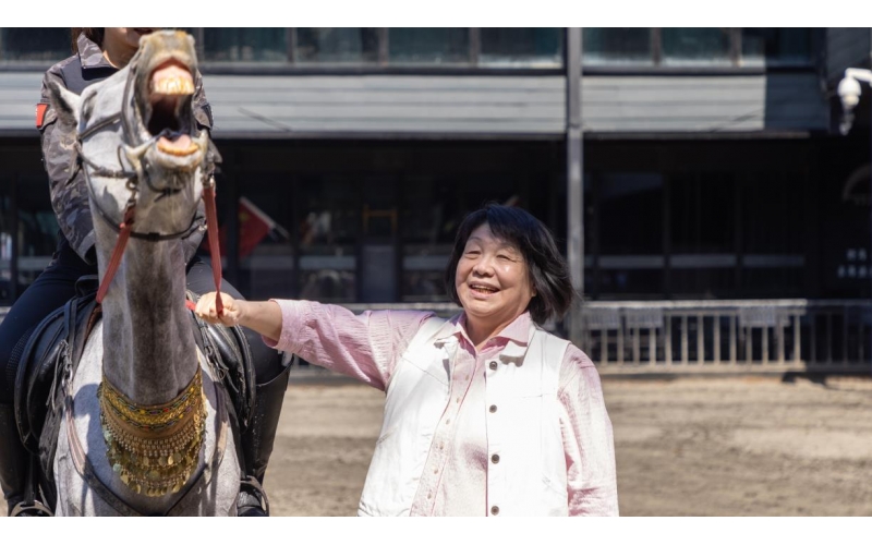 著名作家畢淑敏：新疆古生態(tài)園，值得來！